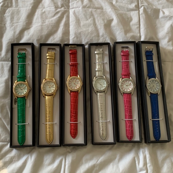 NWT Manhattan by Crotan Ladies Quartz Watch, Leather band w/stopper, Pink - Picture 5 of 6